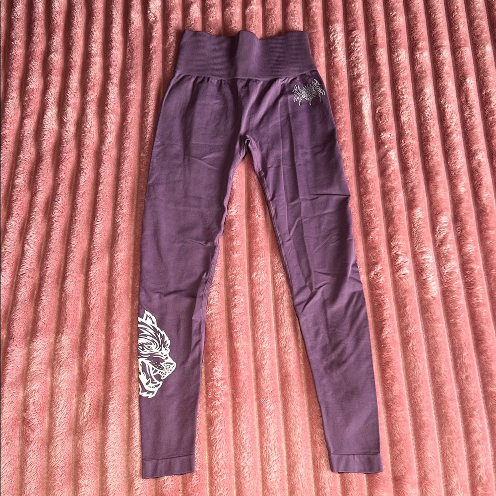 Darc Sport Purple Leggings with Tiger Design